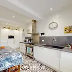 Les Terrisses - D'hotes Avec Piscine Bed & Breakfast 3*