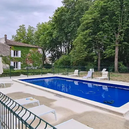 Nocleg ze śniadaniem Les Terrisses - D'hotes Avec Piscine 3*